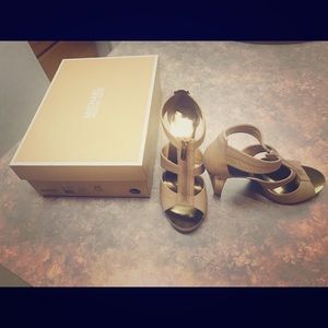 Michael Michael Kors Berkley T Strap Sandals
